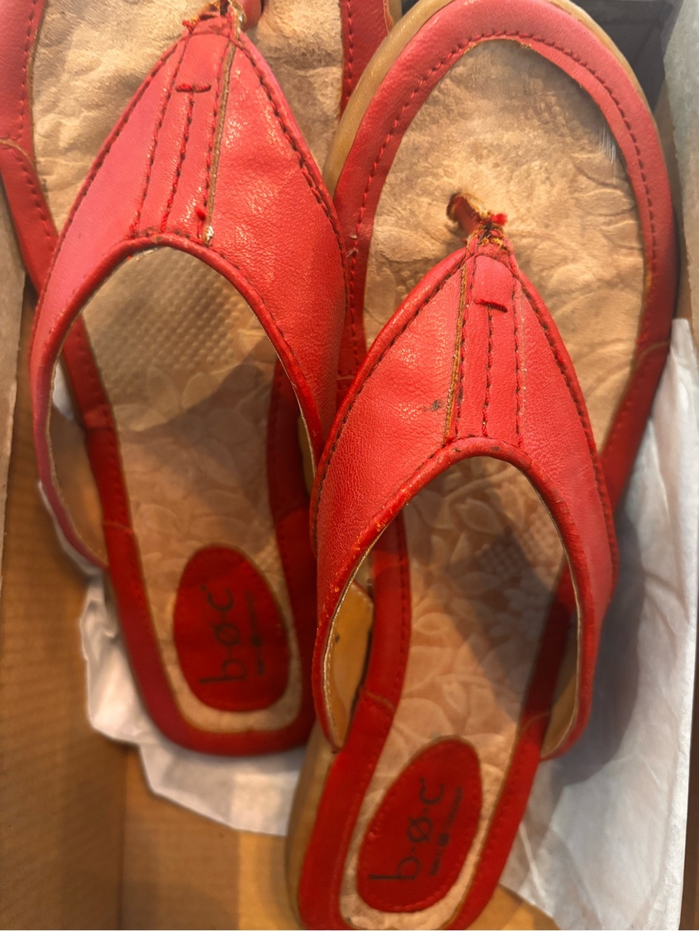 Women's Red Leather Thong Sandals born boc